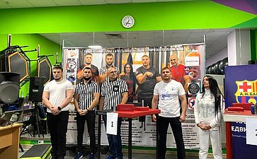 Айрат Гибатдинов оказал содействие проведению в регионе турнира по армрестлингу