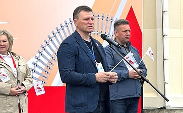 Участники проекта «Поезд Памяти» посетили Петергоф