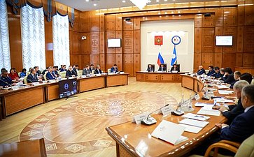 В г. Якутске состоялось выездное совещание Комитета СФ по федеративному устройству, региональной политике, местному самоуправлению и делам Севера
