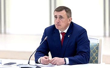 Андрей Хапочкин принял участие в заседании Правительства Сахалинской области