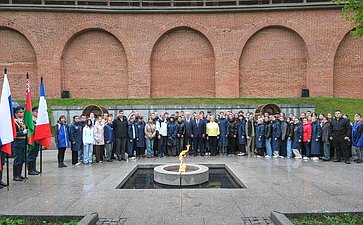 Евгений Дитрих в ходе работы в регионе принял участие в мероприятии, проводимом в рамках ежегодной российско-белорусской патриотической экспедиции «Код непокоренных»