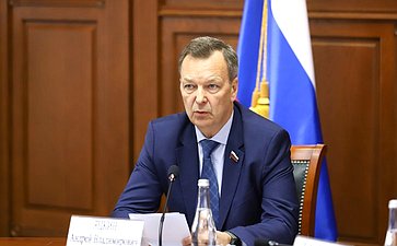 Андрей Яцкин