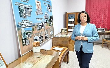 Сергей Мартынов посетил Национальную библиотеку Марий Эл