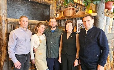 Лариса Круглова совместно с главой Кольского округа провела встречу с представителями малого и среднего бизнеса