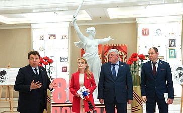 А. Шендерюк-Жидков открыл выставку, посвященную героям специальной военной операции