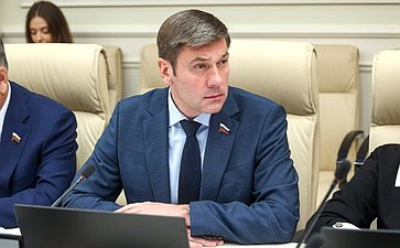 Николай Ежов