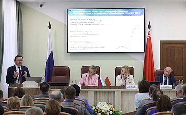 Ольга Забралова провела заседание секции на тему «Инновационная медицина и фармация в Союзном государстве: приоритетные направления и перспективы развития»