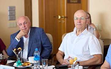 Законодатели провели встречу с губернатором Владимирской области Александром Авдеевым