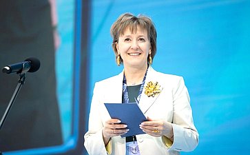 XXVIII Петербургский международный экономический форум (ПМЭФ’25). Показ международного конкурса адаптивной моды «На крыльях»