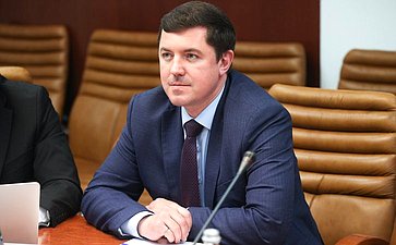 Заседание секции «Искусственный интеллект» на тему «Международный опыт регулирования технологий искусственного интеллекта: актуальные аспекты выбора вектора для России»