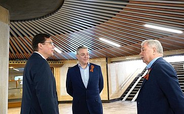Анатолий Артамонов проверил ход строительства социальных объектов в Кисловодске