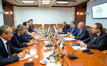 Встреча с заместителем Председателя Конституционного суда Узбекистана А. Гафуровым