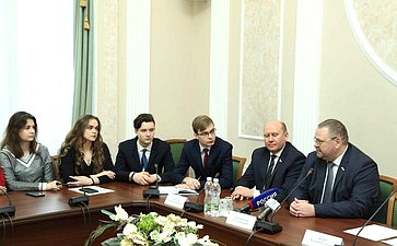 О. Мельниченко провел встречу с депутатами Молодежного парламента при Законодательном Собрании Пензенской области