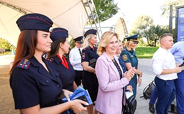 Инна Святенко приняла участие в открытии в Москве фотовыставки, подготовленной Ассоциацией «Женщины в погонах»