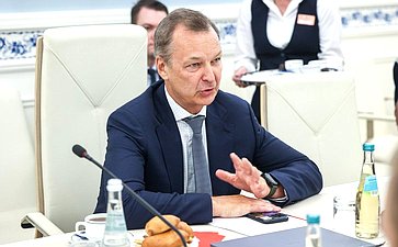 Андрей Яцкин