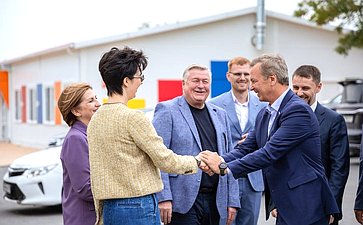 В ходе региональной поездки первый заместитель Председателя СФ Андрей Яцкин посетил ряд объектов и выступил на пленарной дискуссии Всероссийского молодежного образовательного форума «Ростов»