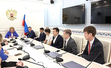 Лилия Гумерова встретилась со студентами из Республики Башкортостан, учащимися в ведущих московских вузах