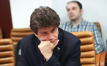 Александр Высокинский