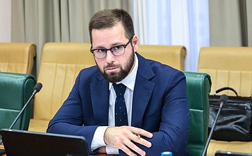 Совещание Комитета СФ по федеративному устройству, региональной политике, МСУ и делам Севера совместно с Советом по вопросам развития Дальнего Востока, Арктики и Антарктики при СФ и Комитетом Совета Федерации по экономической политике