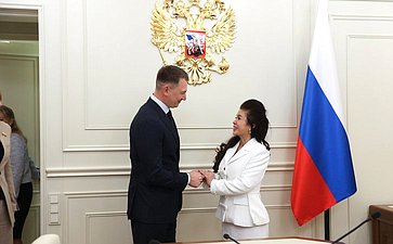 Александр Двойных встретился в Совете Федерации с основательницей крупнейшей вьетнамской компании по производству кофе и напитков Ле Хоанг Зиеп Тхао