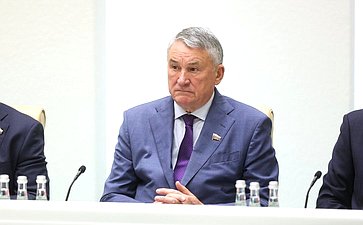 Юрий Воробьев