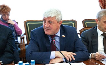 Алексей Наумец
