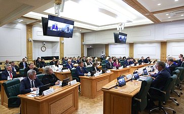 Расширенное заседание Комитета Совета Федерации по науке, образованию и культуре по вопросам обеспечения общеобразовательных организаций учебниками