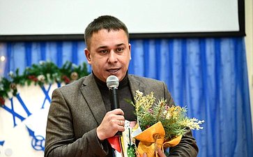 Айрат Гибатдинов поздравил детей Ульяновской области с наступающим Новым Годом