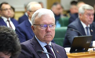 Александр Усс