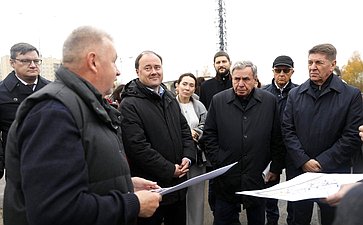 Сенаторы осмотрели площадки, отведенные под реализацию проектов комплексного развития территории и Церковь Иоанна Предтечи в Толчкове