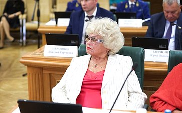 Людмила Нарусова