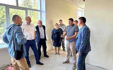 Айрат Гибатдинов совершил рабочую поездку в город Димитровград и Мелекесский район, где посетил ряд ключевых социальных и медицинских объектов