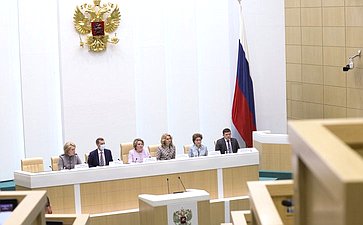 «Открытый диалог» с участием Заместителя Председателя Правительства РФ Татьяны Голиковой