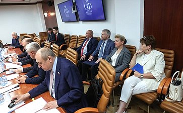 Совещание Комитета Совета Федерации по обороне и безопасности совместно с Комитетом Совета Федерации по социальной политике