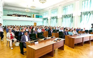 Лилия Гумерова провела в Уфе встречу с президентом национального исследовательского центра «Курчатовский институт» Михаилом Ковальчуком, а также с учеными и исследователями Евразийского научно-образовательного центра (НОЦ) мирового уровня