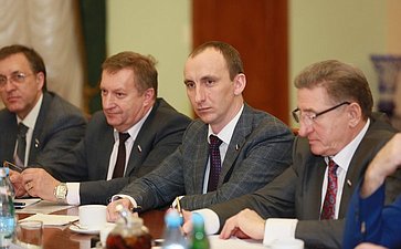 Встреча членов Комитета СФ по аграрно-продовольственной политике и природопользованию с Министром сельского хозяйства РФ