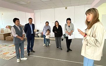 Баир Жамсуев посетил социальные объекты в Забайкалье