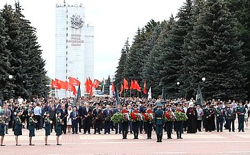 Сергей Горняков почтил память советских воинов, павших в ходе Курской битвы