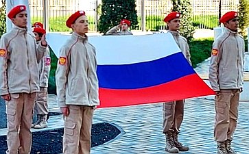 Церемония открытия в учебном заведении бюста Юрия Гагарина