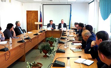 Вячеслав Наговицын провел встречу с главами поселений и местными депутатами Закаменского района
