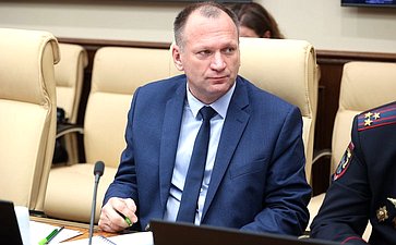 Круглый стол Комитета Совета Федерации по экономической политике «Применение беспилотных летательных аппаратов для фиксации нарушения правил дорожного движения»