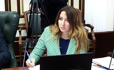 Ильяс Умаханов провел встречу с Чрезвычайным и Полномочным Послом Королевства Бахрейн в РФ Ахмедом Абдулрахманом Махмудом Аль-Саати и Главой Представительства Лиги арабских государств в России Валидом Хамидом Шилтагом