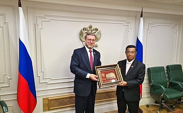 Константин Косачев провел встречу с заместителем Председателя Национального собрания Лаосской Народно-Демократической Республики Сувоном Лыангбунми