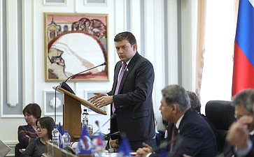 Николай Журавлев выступил на заседании Костромской областной Думы с отчетом о работе за год