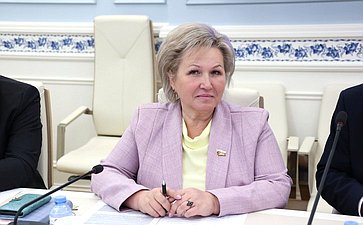 Елена Писарева