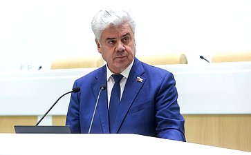 Виктор Бондарев