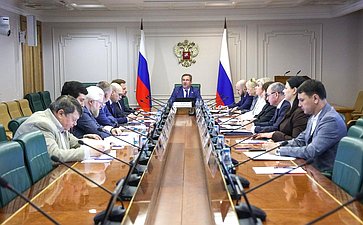 Круглый стол Комитета Совета Федерации по конституционному законодательству и государственному строительству «Проблемы доступности и реализации прав граждан на бесплатную юридическую помощь»
