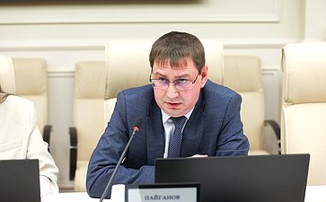 Круглый стол на тему «Права потребителей при оказании платных образовательных услуг»