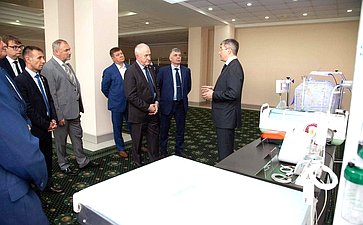 В рамках выездного заседания Комитета СФ по обороне и безопасности сенаторы посетили ряд социально значимых предприятий Свердловской области