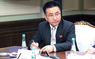 Инна Святенко провела встречу с руководителем группы содействия развитию корейско-российской дружбы в Верховном народном собрании Корейской Народно-Демократической Республики